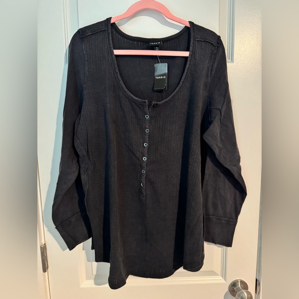 Torrid Black Button-Front Top *NWT*